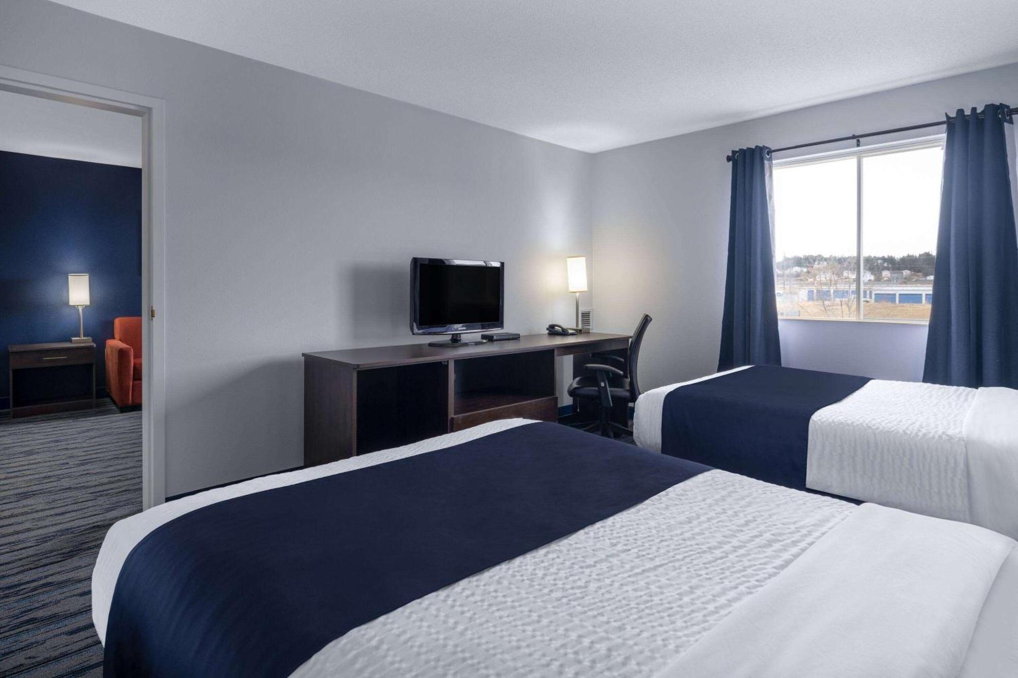 Travelodge Suites By Wyndham Saint John Bagian luar foto