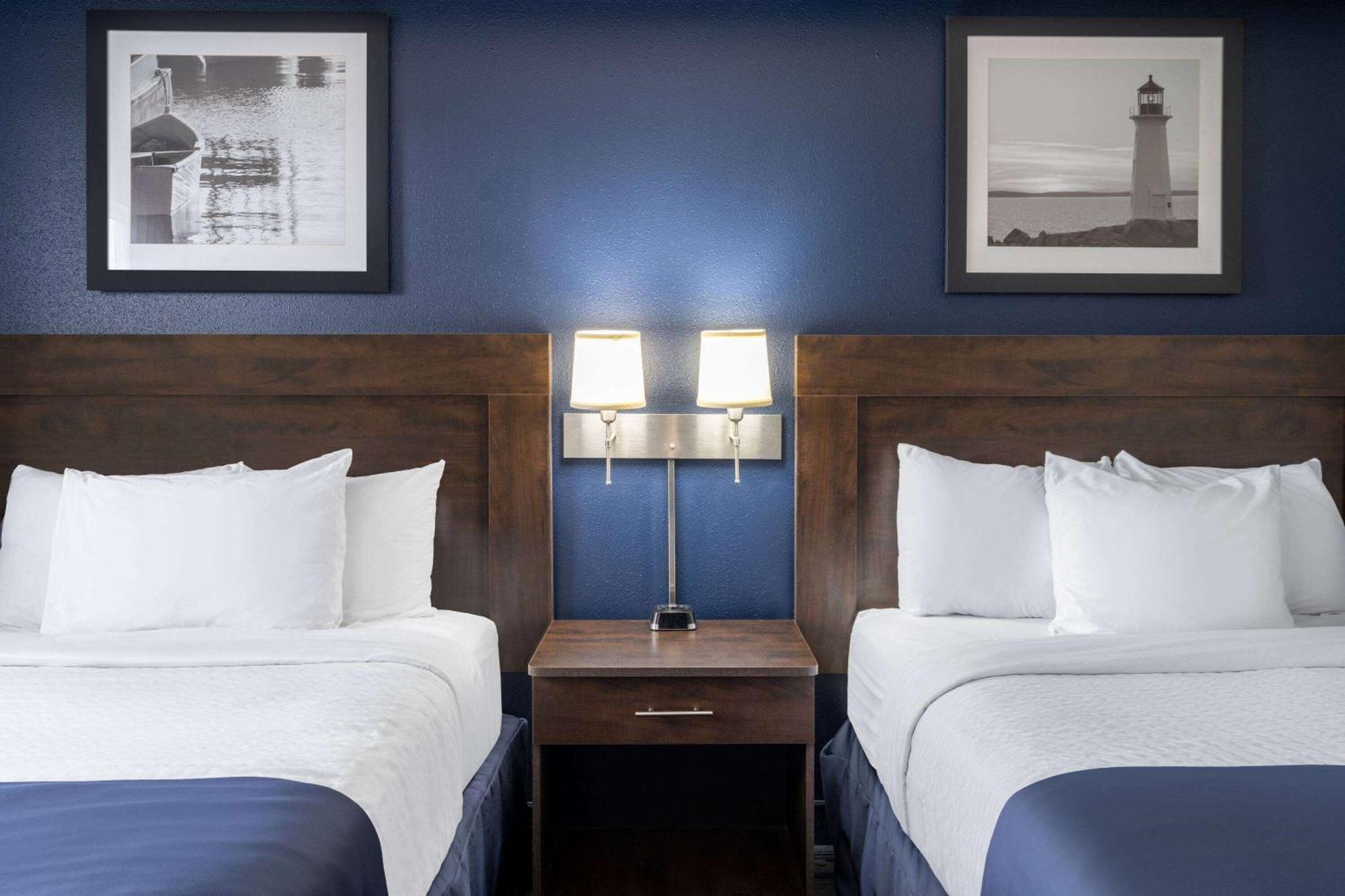 Travelodge Suites By Wyndham Saint John Bagian luar foto