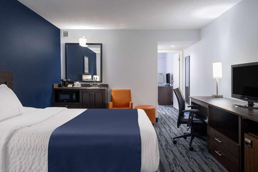 Travelodge Suites By Wyndham Saint John Ruang foto