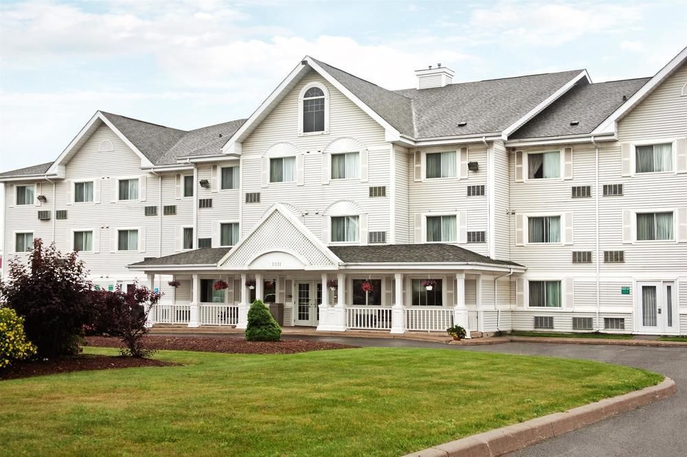 Travelodge Suites By Wyndham Saint John Bagian luar foto